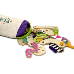 Brand new Rigamajig Spinning Tops Kit